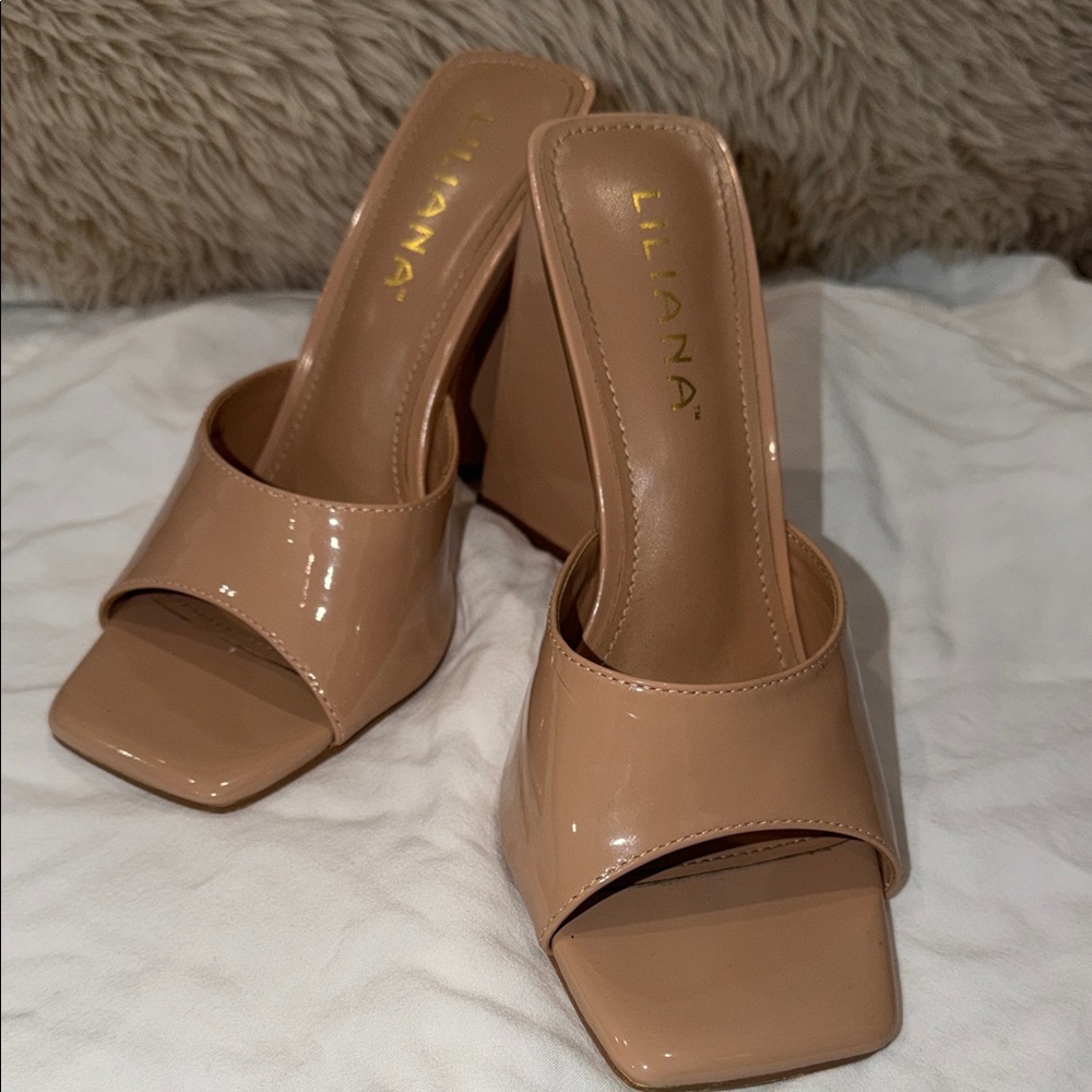 Liliana Nude Patent Block Heel Mules